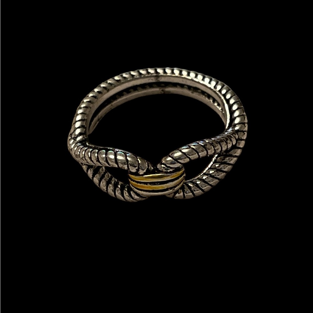 Silver Ribbed Ring With Gold tone accent - Size 7.5